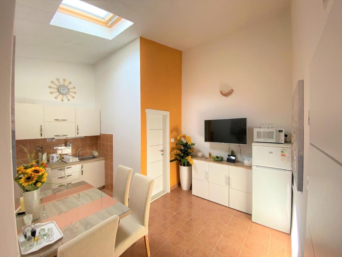 Apartment Beach Makarska Buitenkant foto